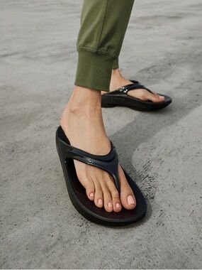 OOFOS OOlala Sandals Flip Flops | OFFERS WELCOME